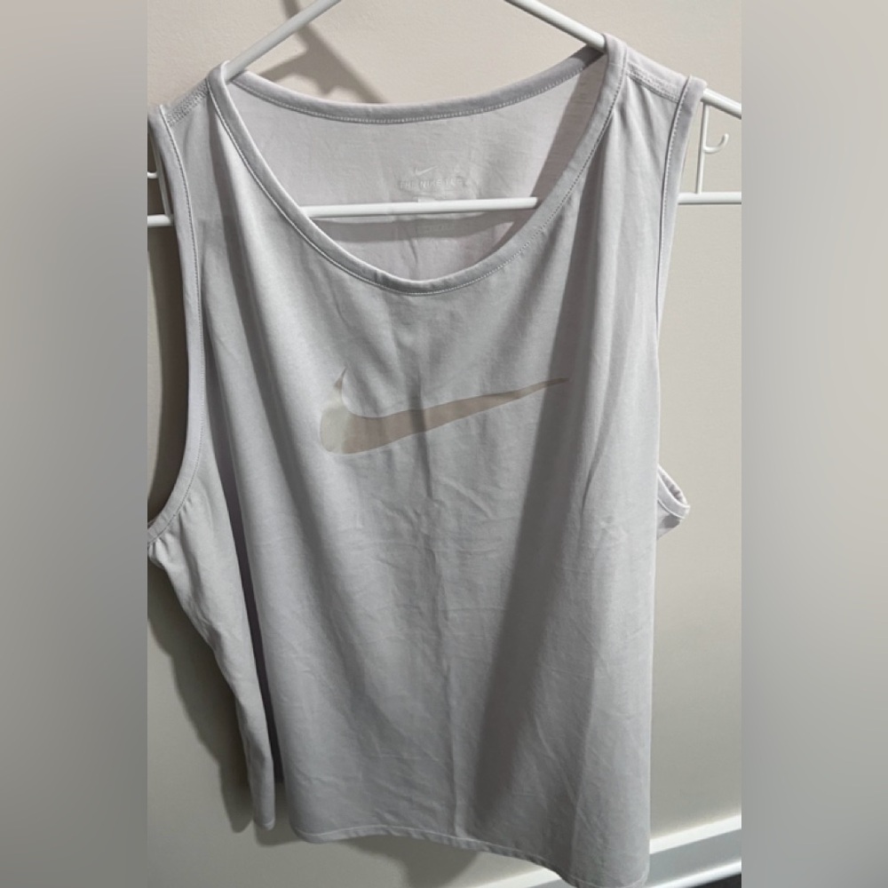 Nike Dri-Fit XXL Women's White Tank Top
